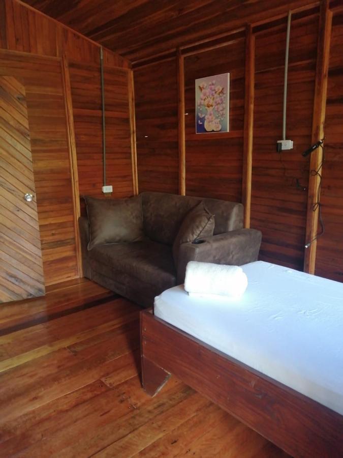 Cabanas Los Laguitos Rio Celeste El Achiote Exterior photo