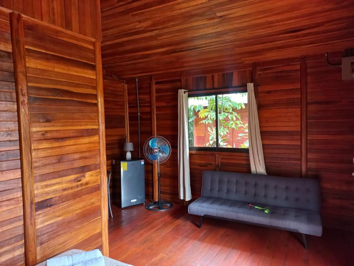 Cabanas Los Laguitos Rio Celeste El Achiote Room photo